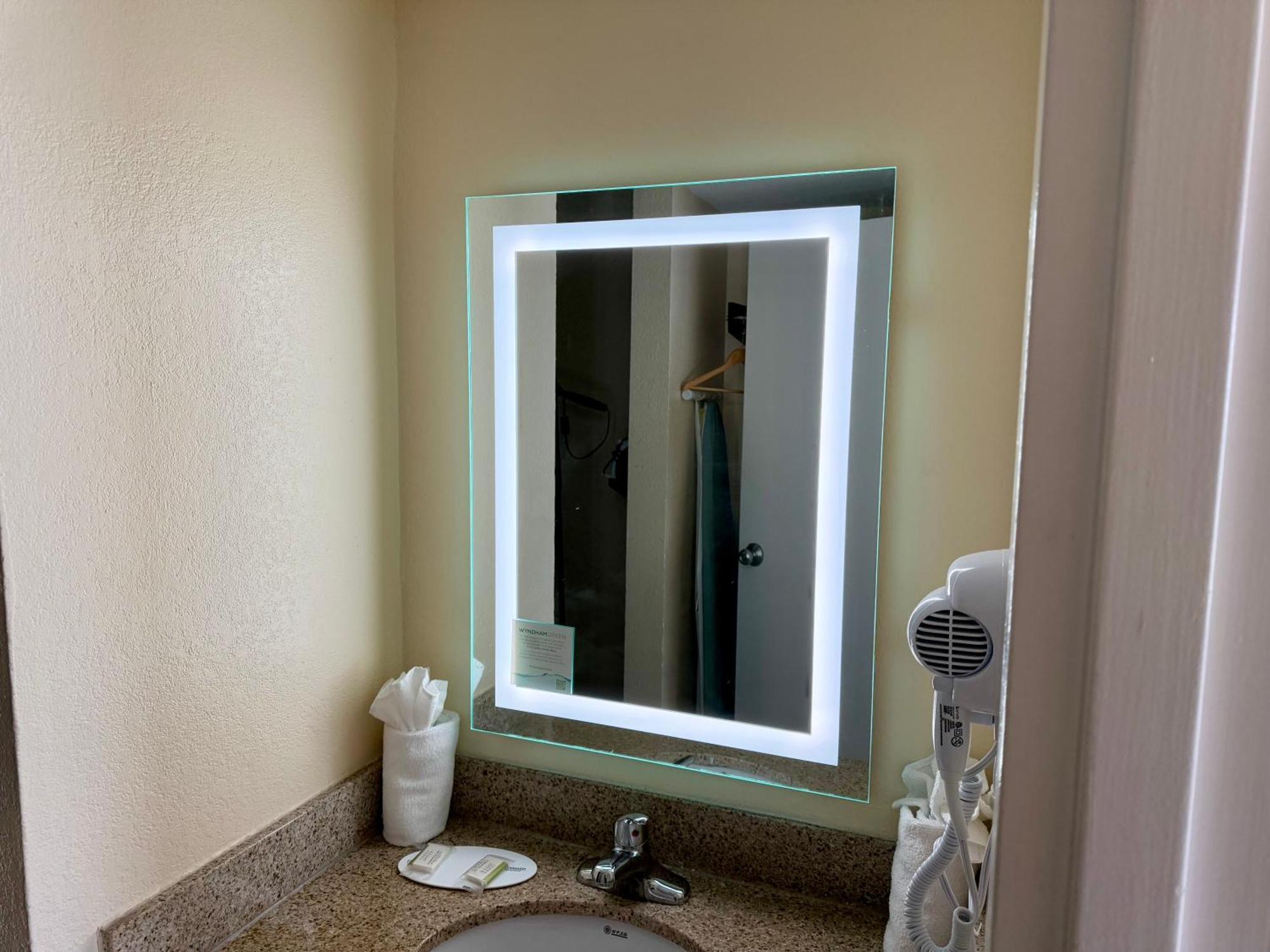 Travelodge By Wyndham Suites Virginia Beach Oceanfront Exteriör bild